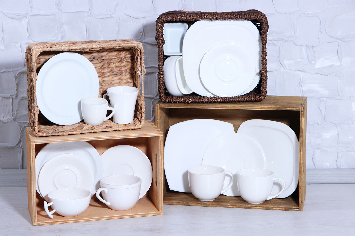 Set of Dishes&nbsp;